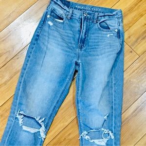 Aeo American Eagle mom jean denim distressed style high rise blue skinny…
